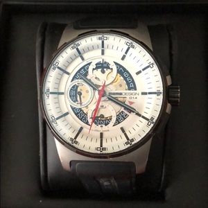 Men’s Momo Design automatic chronograph watch.